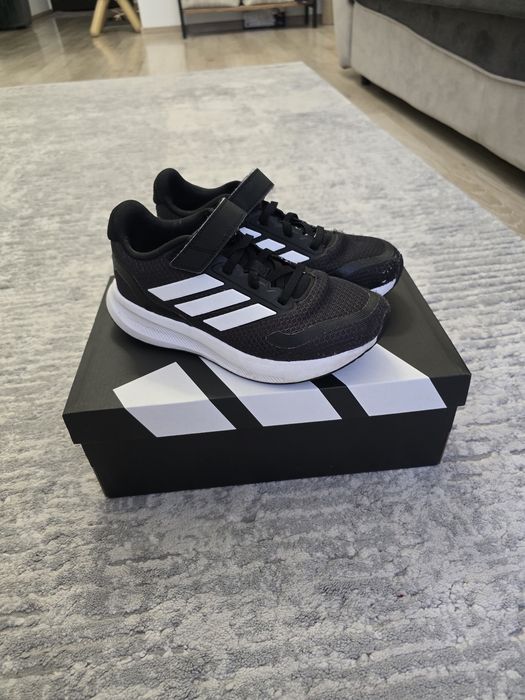 Adidas Runfalcon marime 33