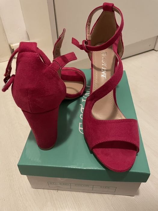 Sandale fuchsia noi piele ecologica nr. 38