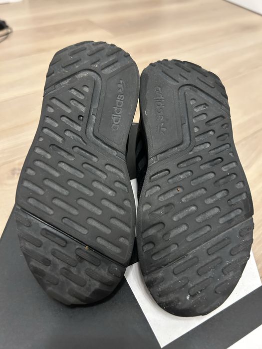 Incaltari sport Adidas negri din material textil marime 27