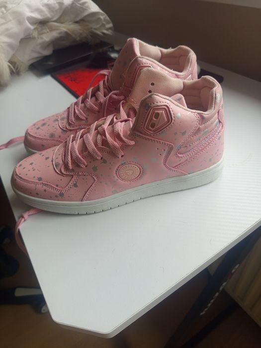 Дамски маратонки 38н