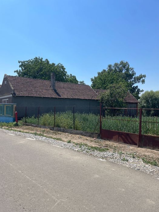 Casa si teren de vanzare Toboliu