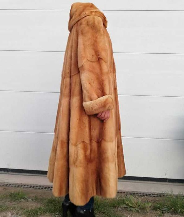 Haina de blana naturala de vizon ( made in Italia )
