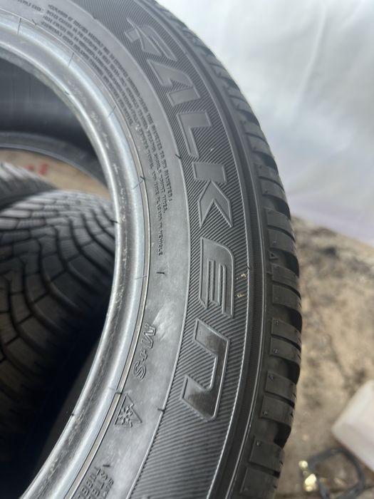 215/55/17 Falken dot21