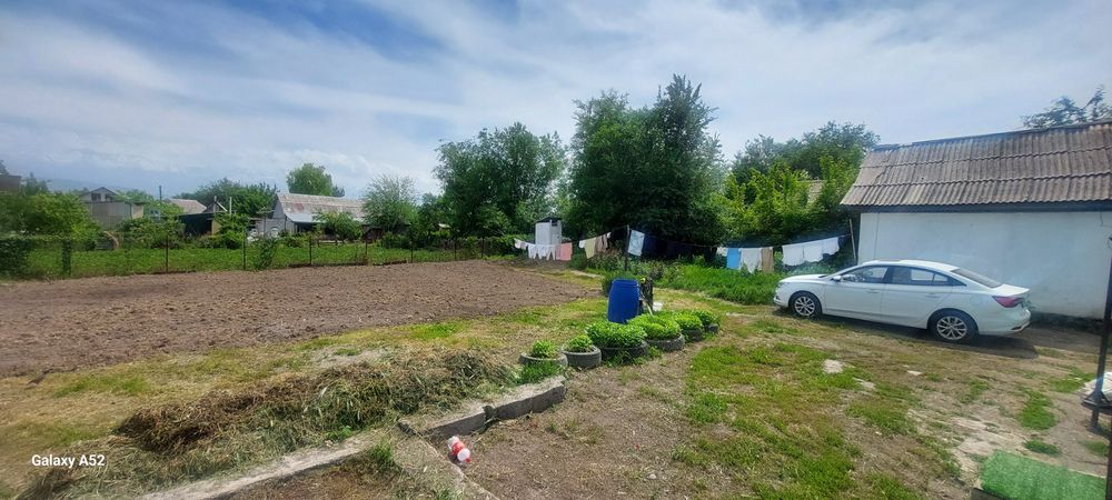 Продаётся     дом   .