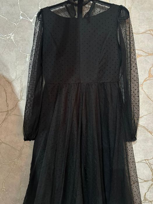 Продам платья б/у размер 44/46