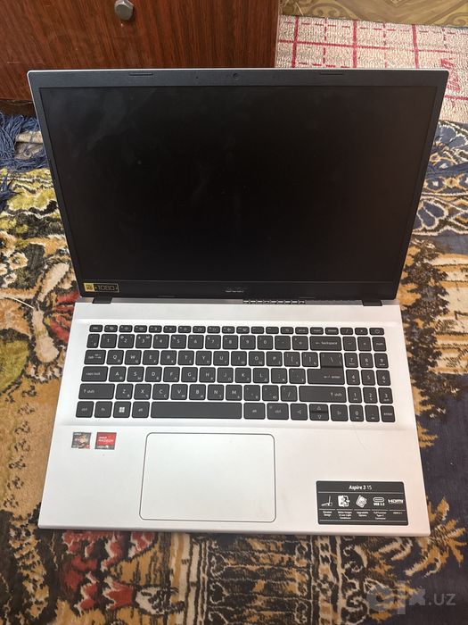 Noutbok acer rizyen7