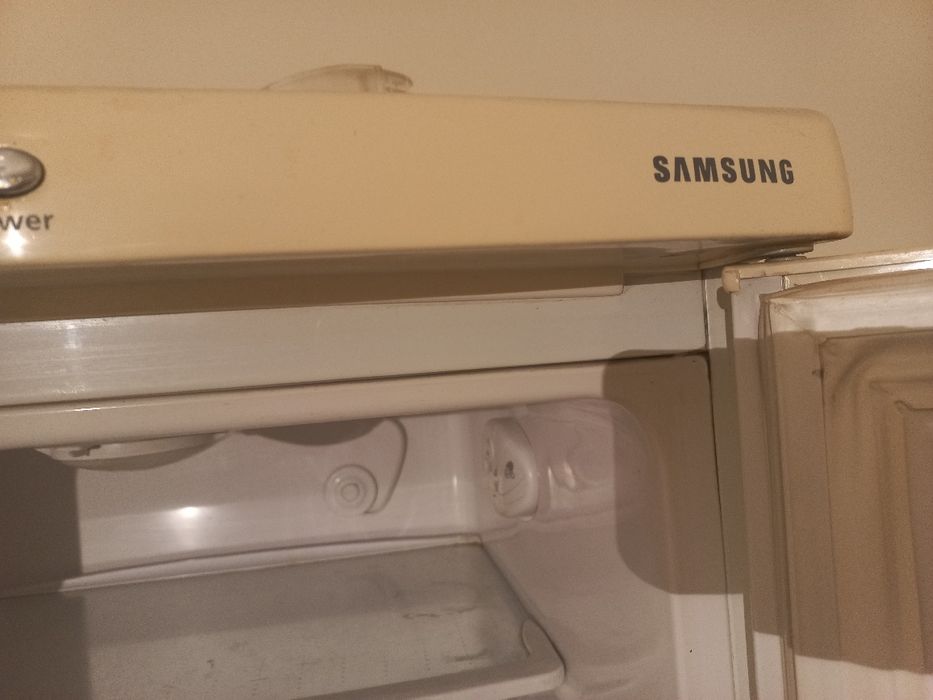 Двукамерный холодильник самсунг