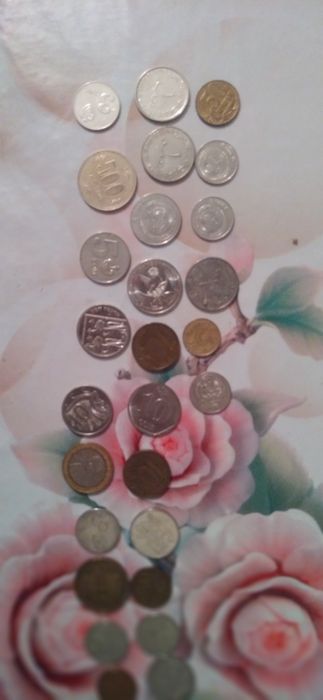 Колекционные купюры и монеты