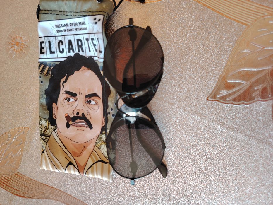 Продам солнцезащитные очки