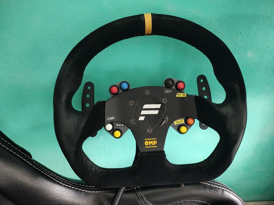 Simracing - Volan D shape