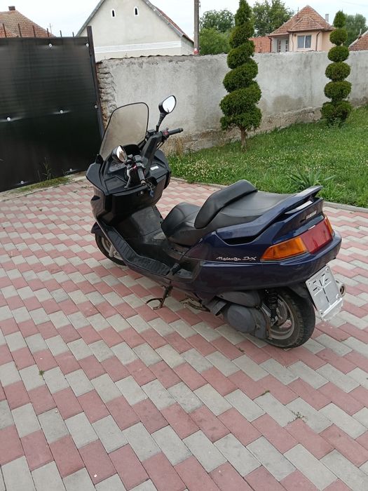 Yamaha majesty 250cc