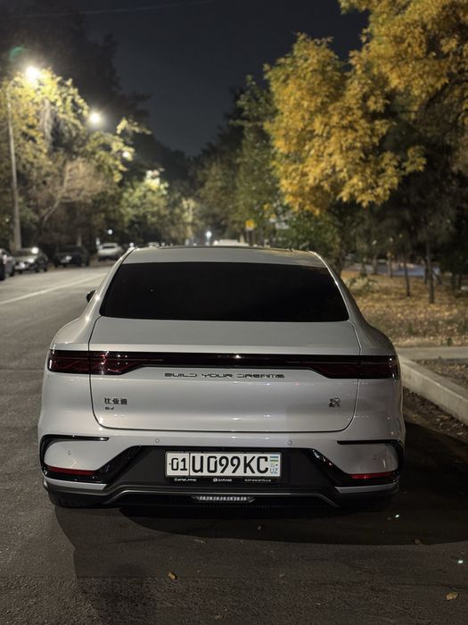 Byd Han 715 Flagship