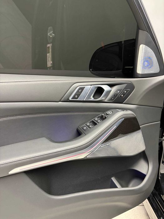 Продается BMW X5 M60III