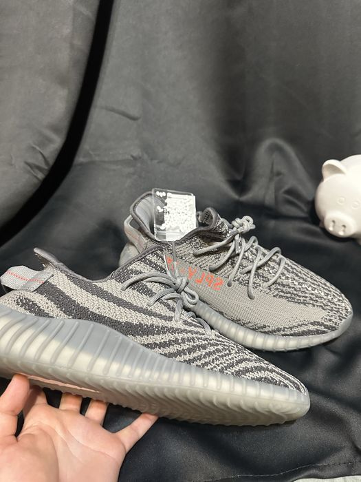 Yeezy 350 "Beluga 2.0"