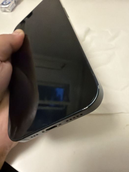 Продам iPhone 13, 128g.