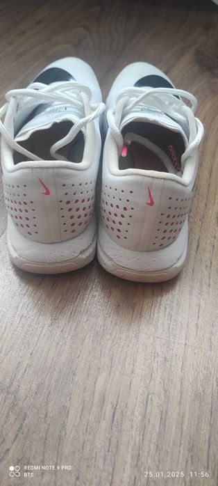 Ghete cuie Nike 37,5, pentru prăjină, triplu salt