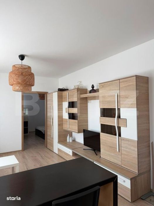 Apartament spatios, 2 camere, 50 mp, parcare inclusa, balcon, zona Som