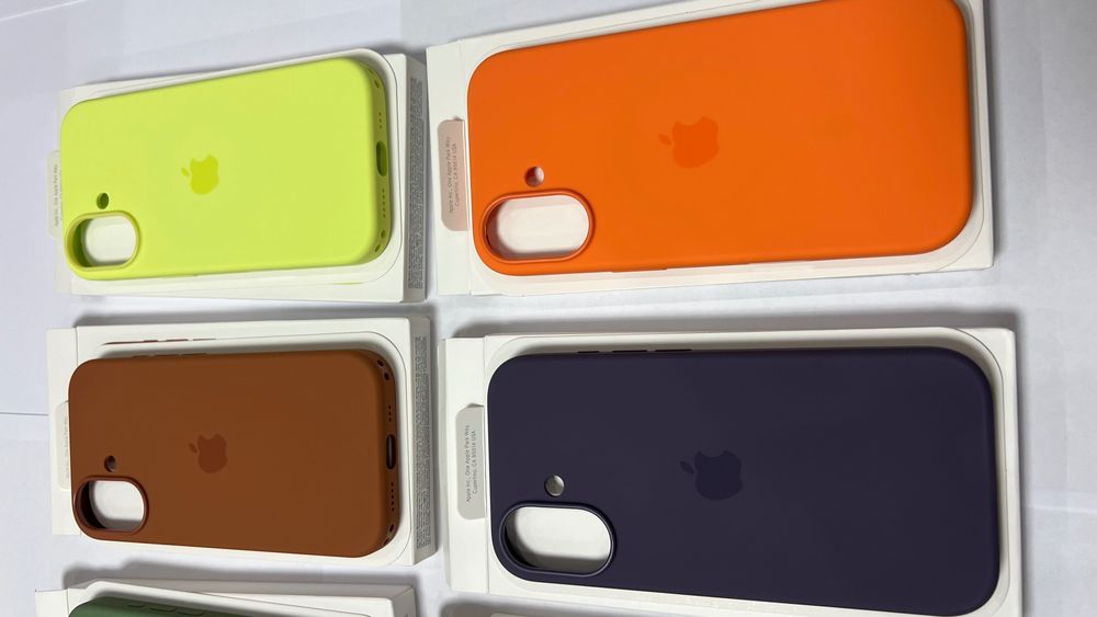  iPhone 17 Silicone Case MagSafe, Camera Control