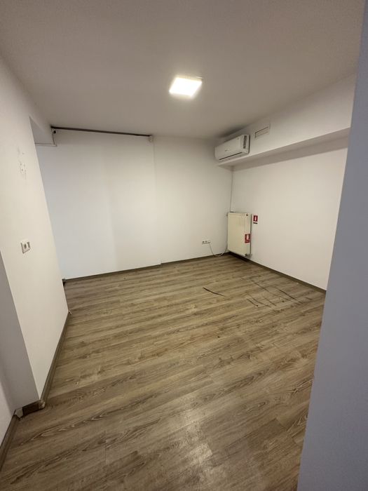 Spațiu Comercial la parter(cu curte) în Turnișor,str Alba Iulia nr 55