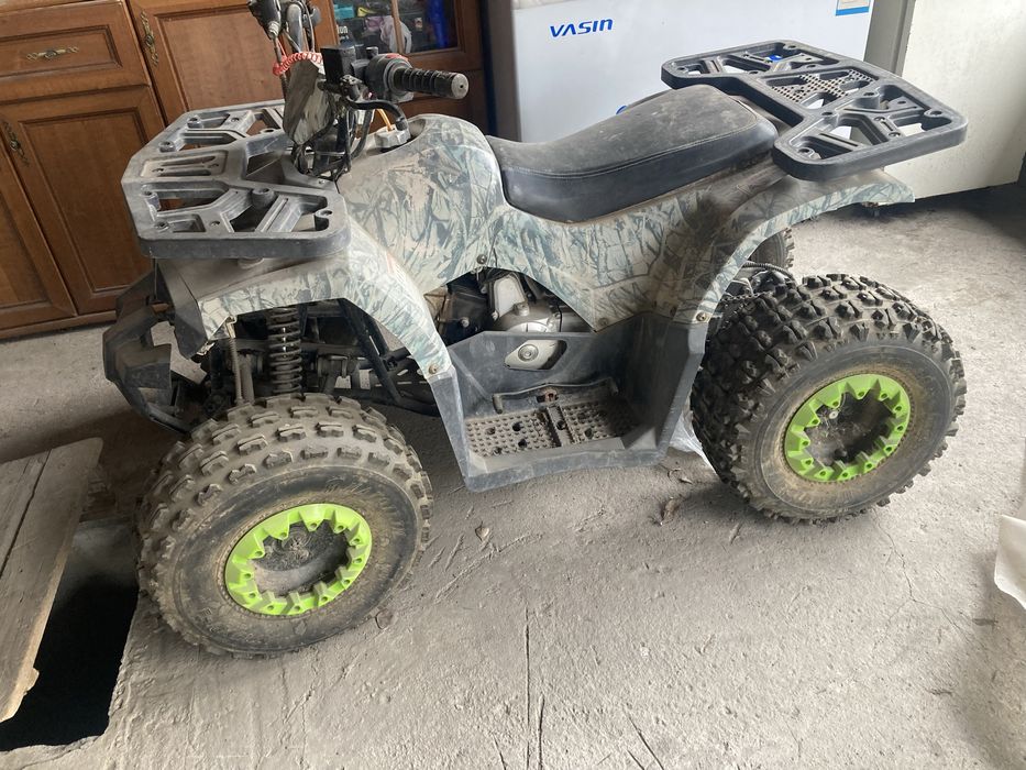 Продам квадроцикл гризли