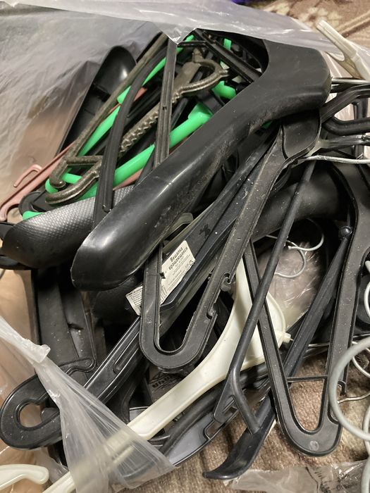 Вешалки для одежды