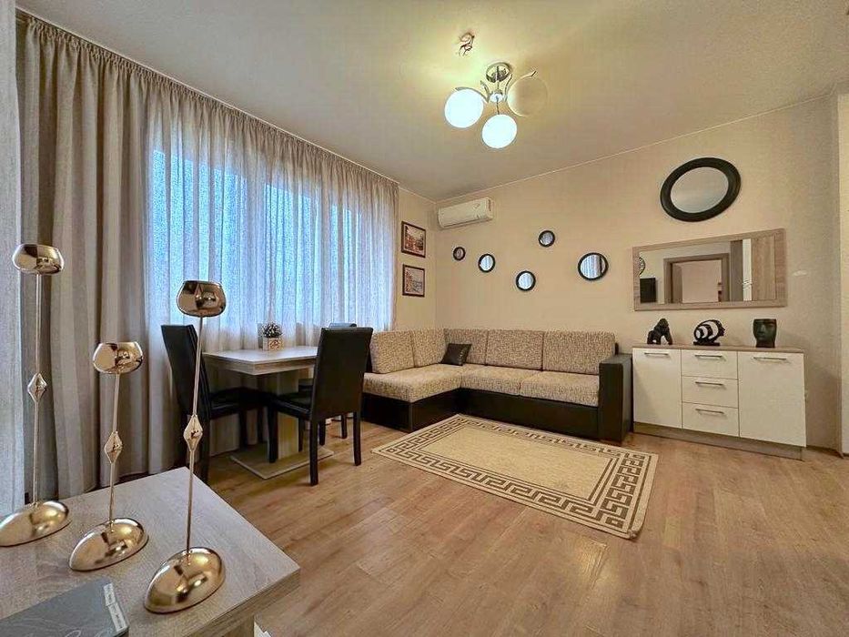 Продава се Двустаен апартамент в к.к. Слънчев бряг - 60 кв.м за 1150 €/кв.м - Снимка #1