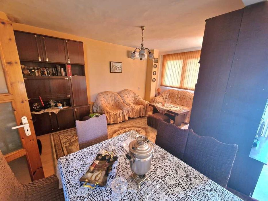 Продава се Тристаен апартамент в Благоевград, Широк център - 107 кв.м за 851 €/кв.м - Снимка #2