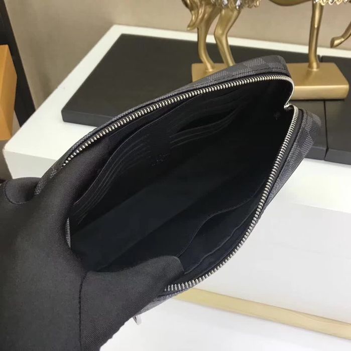 Чанта Luis Vuitton Kasai Clutch