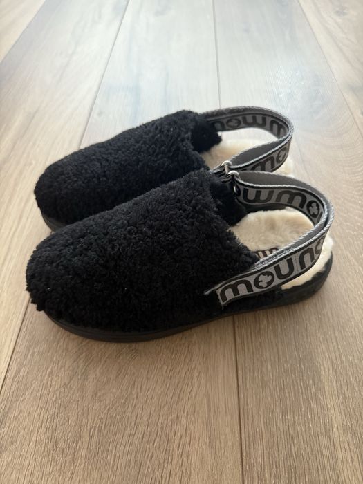 Обувки тип апрески MOU в кутия, номер 38-39