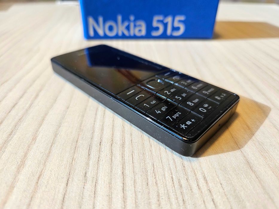 GSM Nokia 515 RM-953 Black телефон с копчета зарядно камера Нокиа кейс
