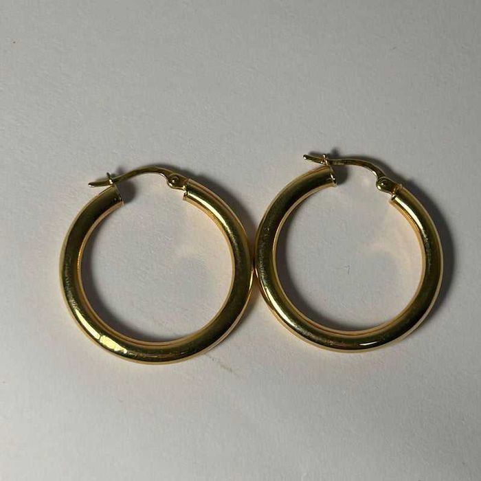 Cercei Creole din Aur Galben 18K Eleganți și Atemporali
