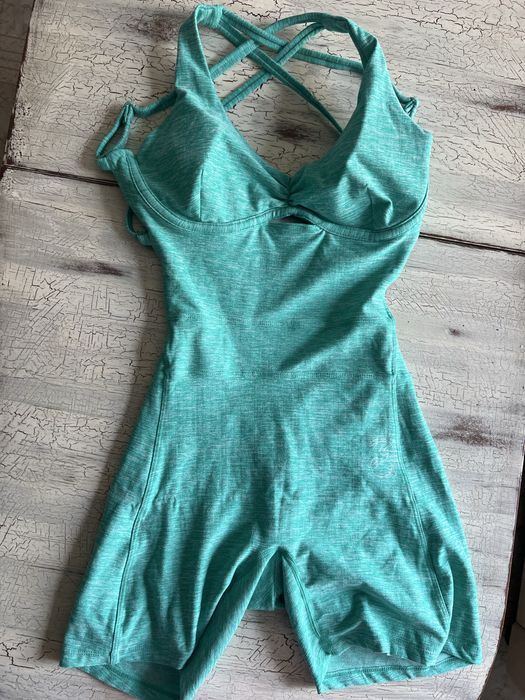 Продавам гащеризон fitbunny