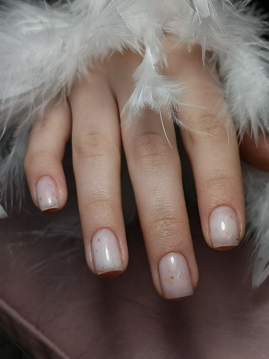 Маникюр 5000 Педикюр 7000