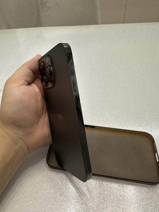 Продам Айфон 13про