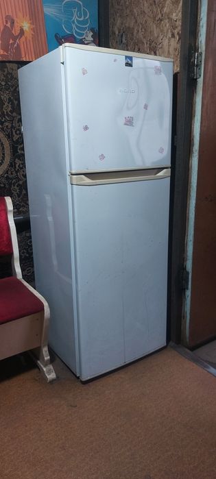 Продам холодильник