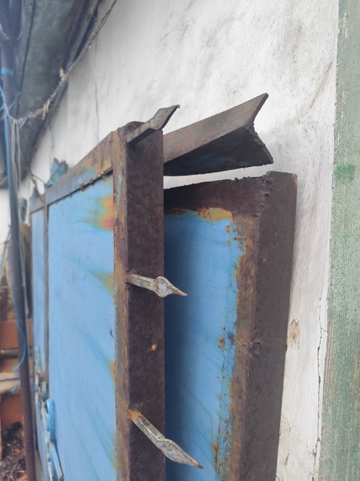 Продам ворота цена 40000