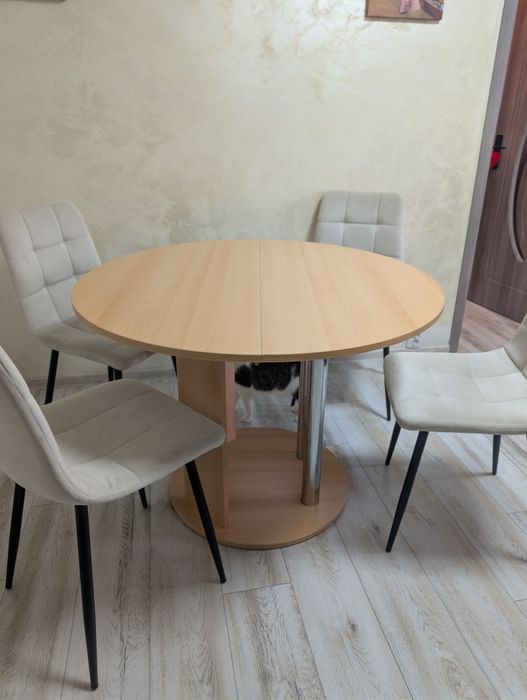 Masa rotundă extensibila