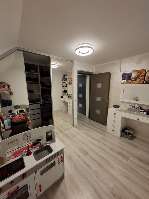 Casă de vânzare  Ipotești zonă foarte bună