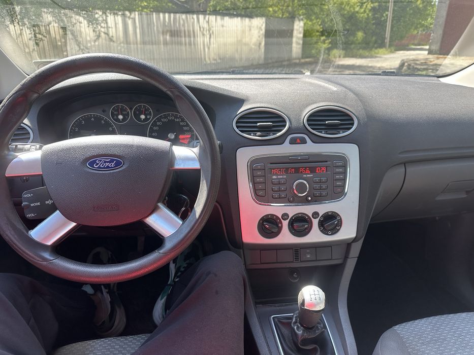 Ford Focus 1.6 benzina