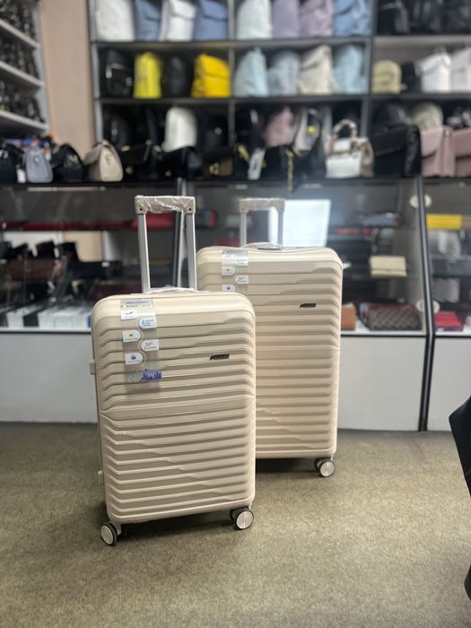 Высокопрочные Чемоданы