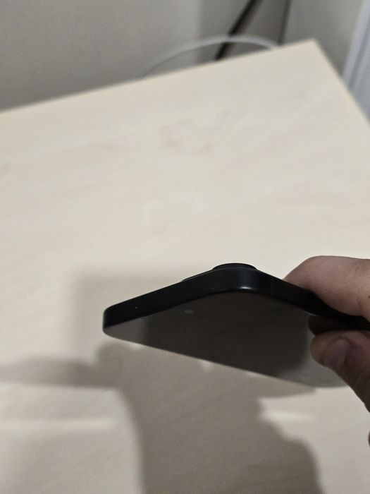 Iphone 15 в много добро състояние