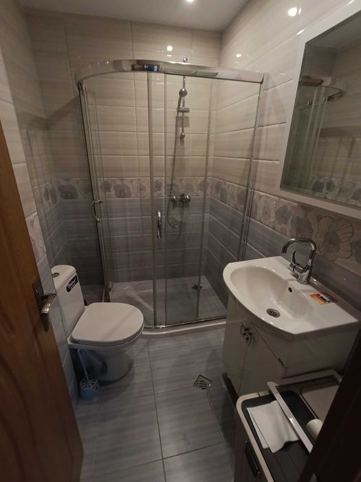 Под наем двустаен, нов апартамент, на бул. Рожен, от собственик