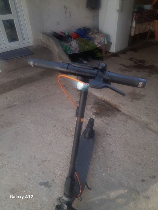Vând trotinetă electrică!