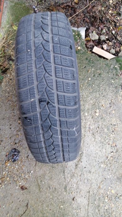 Vand Roti 5 buc  + Anvelope de Iarna +capace