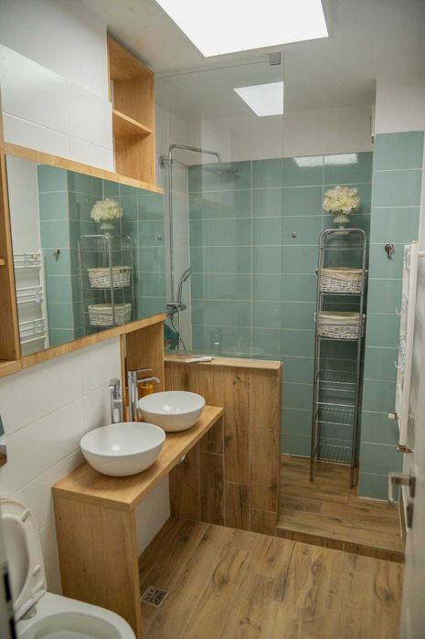 Inchiriez apartament 3 camere