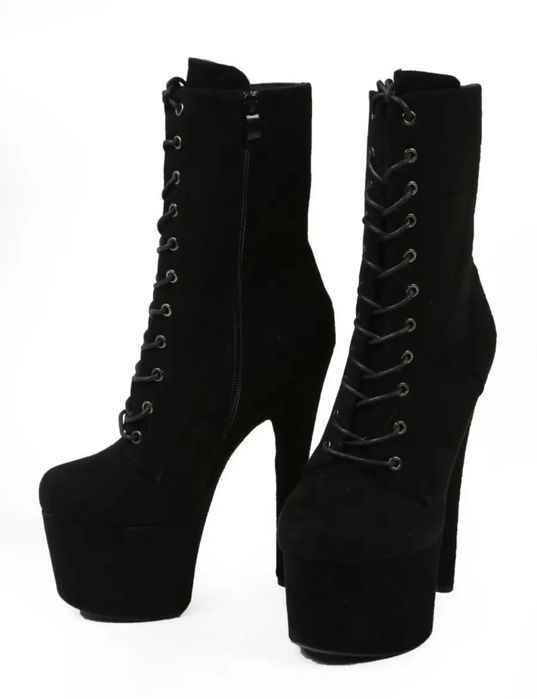 Стрипы ботильоны двойки