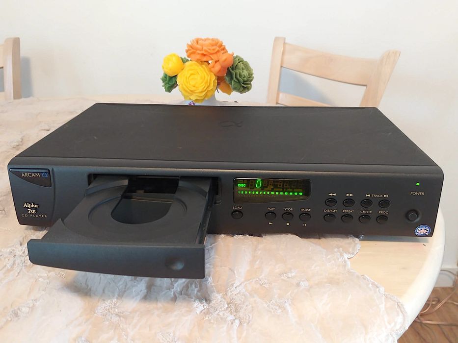 Arcam Alpha 7SE CD-player made in UK Rega Naim Roksan Audiolab Cambridge Marantz NAD Harman