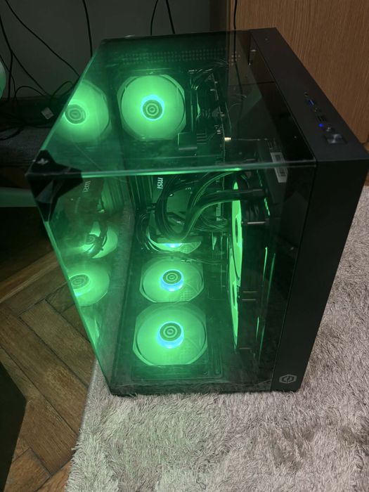 Vand pc de gaming nou Ryzen 5700X rtx 5060 32gb ram