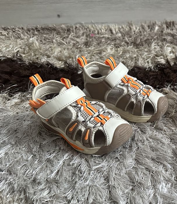 Б.у сандали для девочки