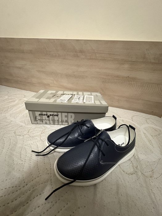 Дамски спортни обувки естествена кожа